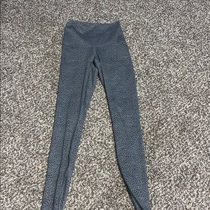 Lulu leggings size 2